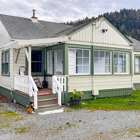 Redwood Farmhouse In The Orick Valley Extérieur photo