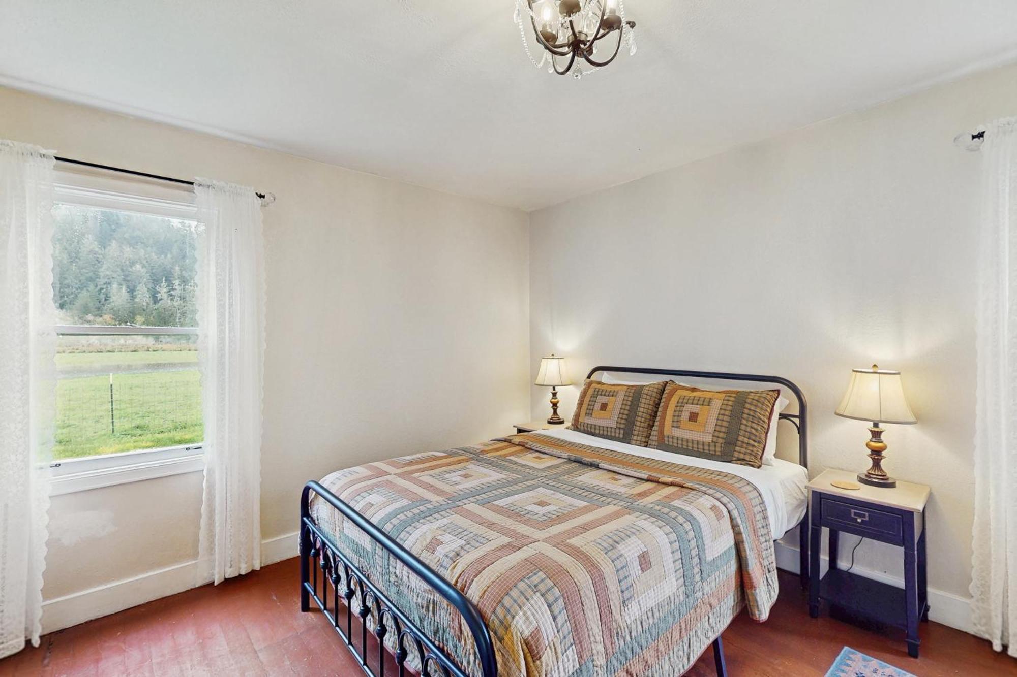 Redwood Farmhouse In The Orick Valley Extérieur photo